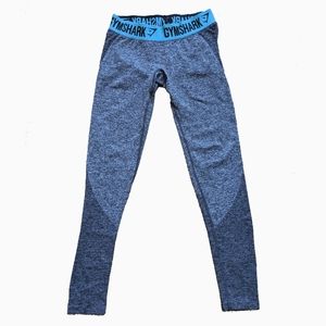 GYMSHARK | GREY LEGGINGS WITH BLUE WAISTBAND